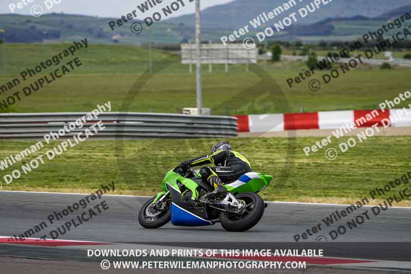 cadwell no limits trackday;cadwell park;cadwell park photographs;cadwell trackday photographs;enduro digital images;event digital images;eventdigitalimages;navarra;no limits trackdays;peter wileman photography;racing digital images;trackday digital images;trackday photos
